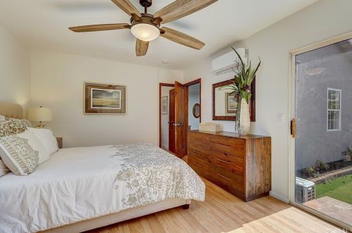 227 Waldo Ave, Fullerton CA  92833-2846 exterior