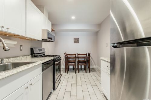 13 Dorian Ln, Commack NY 11725-3501 exterior