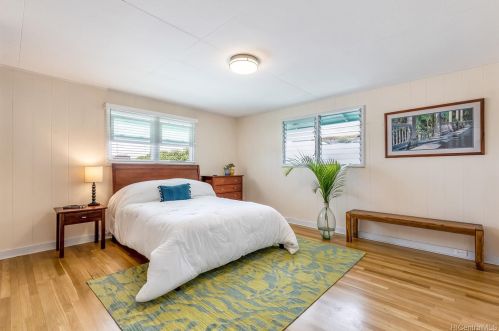 2910 Dole St, Honolulu HI 96816-1730 exterior