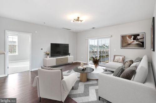 1138 Halifax Pl, Trenton NJ  08619-2082 exterior