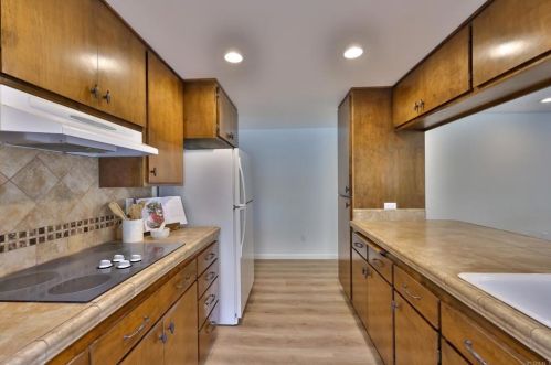 872 Halecrest Dr, Chula Vista CA 91910-6412 exterior