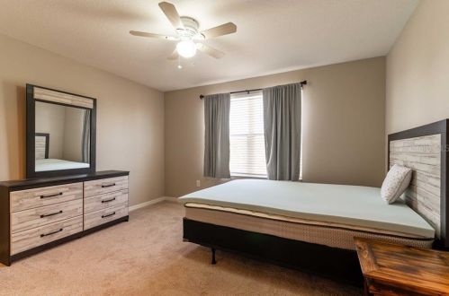 7024 Holly Heath Dr, Riverview FL 33578-8409 exterior