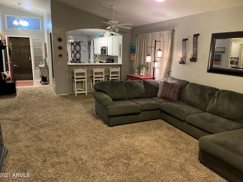 5633 42nd St, Phoenix AZ 85050-3377 exterior