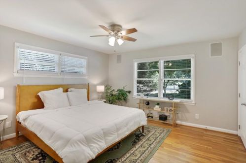 1861 Crestline Dr, Atlanta GA  30345-3871 exterior