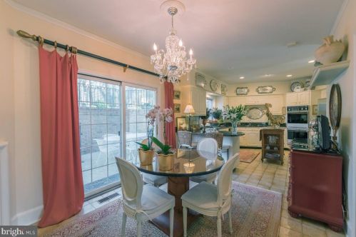 4501 Foxhall Cres, Washington DC 20007-1055 exterior