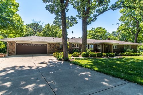 20909 Rock Run Dr, Joliet, IL 60431-9300