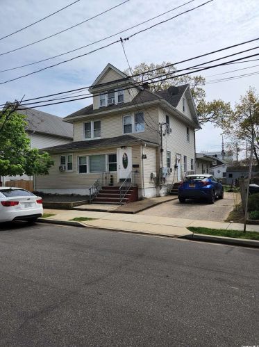 56 Jamaica Ave, Valley Stream, NY 11580-6344