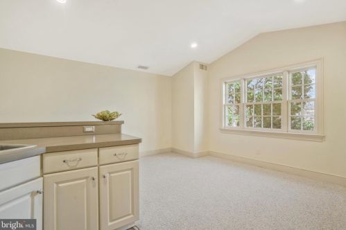 207 Fairfax St, Alexandria VA 22314-3304 exterior