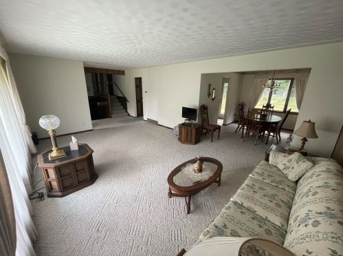 7549 Easy St, Sylvan Beach MI 49461-9508 exterior