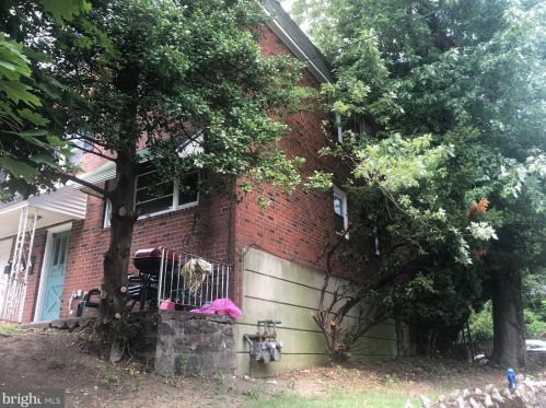 101 Main St, Darby PA 19023-2936 exterior