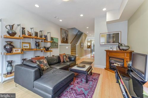 1023 19 St, Philadelphia PA 19146-2938 exterior