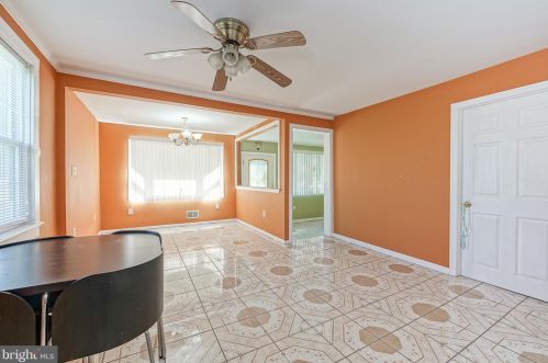 15 Pne St, Camden NJ 08103-3353 exterior