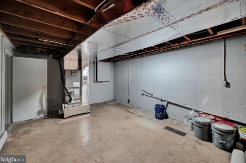 1076 Beck Ml Rd, Hanover PA 17331-9752 exterior