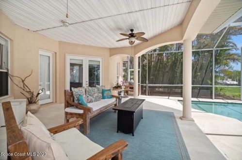 2025 Sykes Crk Dr, Merritt Island FL 32953-3066 exterior