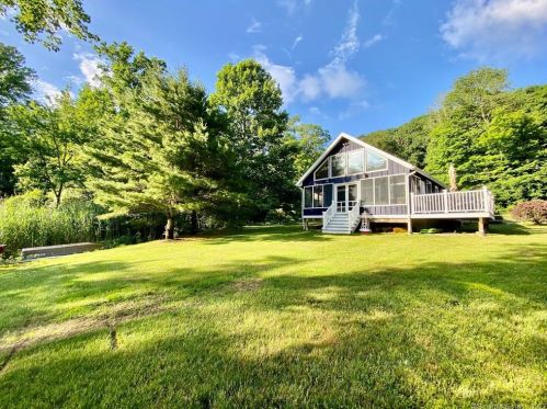 20 Deepwood Dr, Exeter, CT 06249-2116
