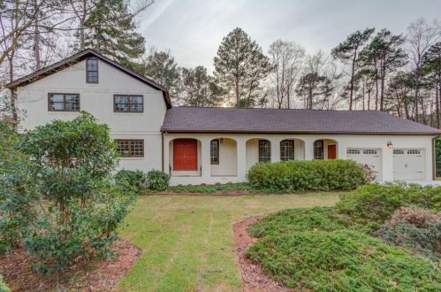 770 Crest Valley Dr, Atlanta GA  30327-4657 exterior