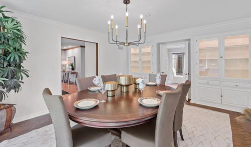 9555 Range Line Rd, Milwaukee WI 53209-2619 exterior