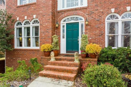 1808 Grist Stone Ct, Atlanta, GA 30307-1181