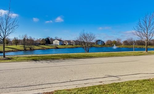 3002 Pond End Ln, Bull Valley, IL 60097-7553