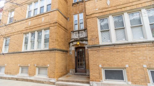 7431 Hoyne Ave, Chicago, IL 60645-2575