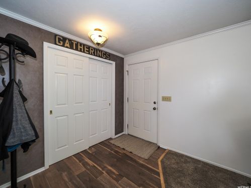 2820 7180, Taylorsville UT 84084-2921 exterior