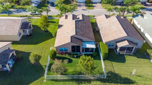 10051 Chadwick Dr, Fort Pierce FL 34987-2418 exterior