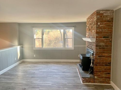 51 Crystal Lk Rd, Ellington CT 06029-2811 exterior