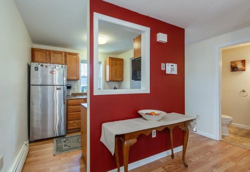 49 Bluffs Dr, Concord NH  03303-1579 exterior