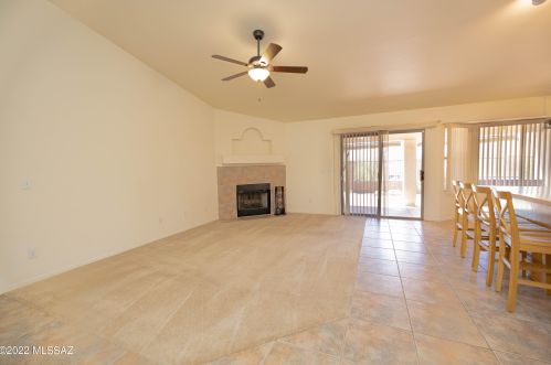 11887 Centaurus Pl, Tucson AZ 85737-3455 exterior