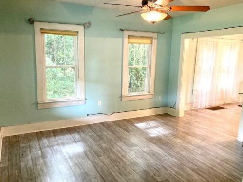 24 Arbutus Ave, Defuniak Springs FL 32435-2426 exterior