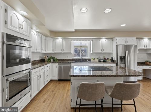 207 Glendale Ave, Alexandria VA 22301-2452 exterior