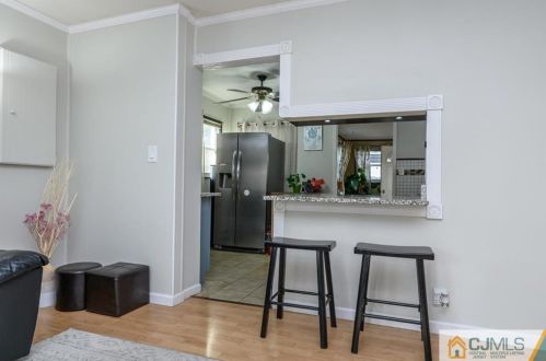 126 Park Ave, Iselin NJ 08830-2303 exterior