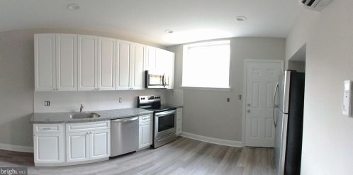 3850 18th St, Philadelphia PA  19140-3508 exterior