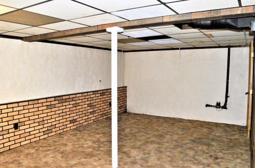 1329 91, Milwaukee WI 53224-4712 exterior