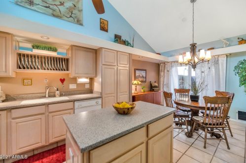 6220 21st Dr, Phoenix, AZ 85015-1901