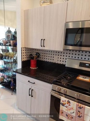 426 Springview Loop, Fort Pierce FL  34986-2663 exterior