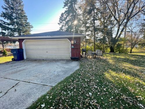 6579 Dodge Pl, Milwaukee WI  53220-1832 exterior