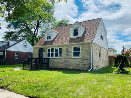 5131 64th St, Milwaukee, WI 53218-4006