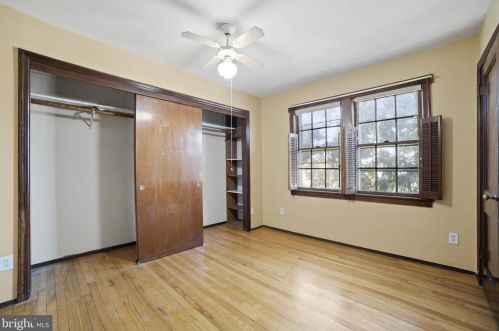 307 Mount Vernon Ave, Alexandria VA  22301-2231 exterior