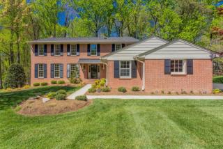 816 Ridge Dr, Mc Lean VA  22101-1627 exterior
