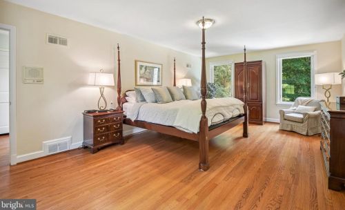 11008 Stanmore Dr, Rockville MD exterior