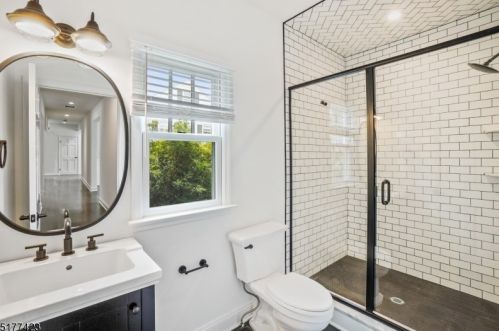 62 Dale Dr, Chatham Township NJ  07928-1639 exterior