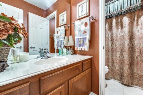 564 Burning Oak, Frisco TX 75034-8830 exterior