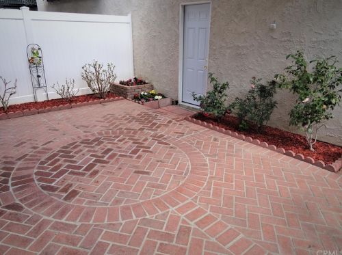 581 Charwood Ct, Brea CA 92821-2725 exterior