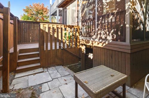 404 7 St, Washington DC 20024-2576 exterior