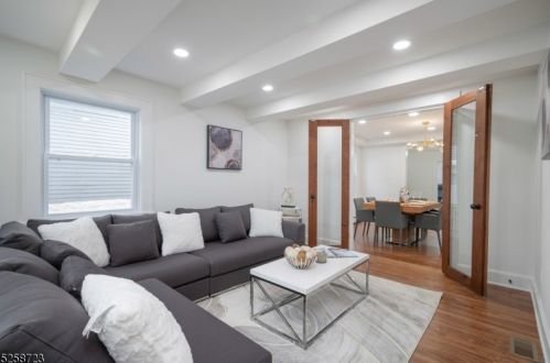 120 Mountainview Ave, Nutley NJ  07110-2233 exterior