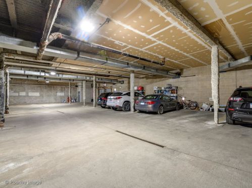 5115 Clark St, Chicago IL 60640-3061 exterior