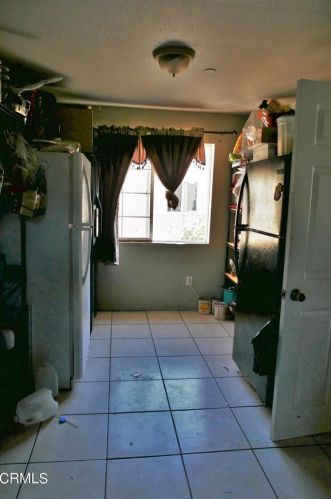 326 Roosevelt Ave, Oxnard CA 93030-3680 exterior