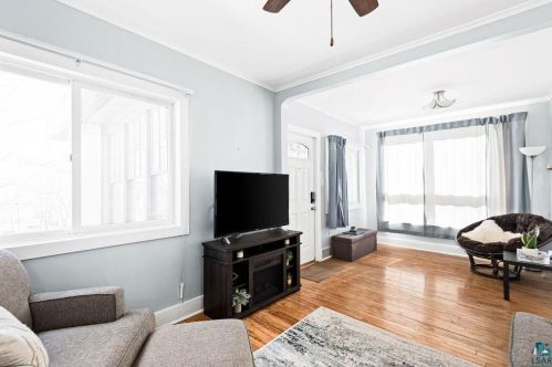 513 Sparkman Ave, Duluth MN 55803-2311 exterior