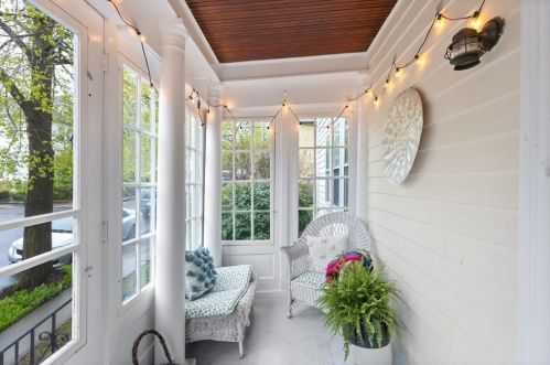 200 Chiswick Rd, Boston MA  02135-4609 exterior